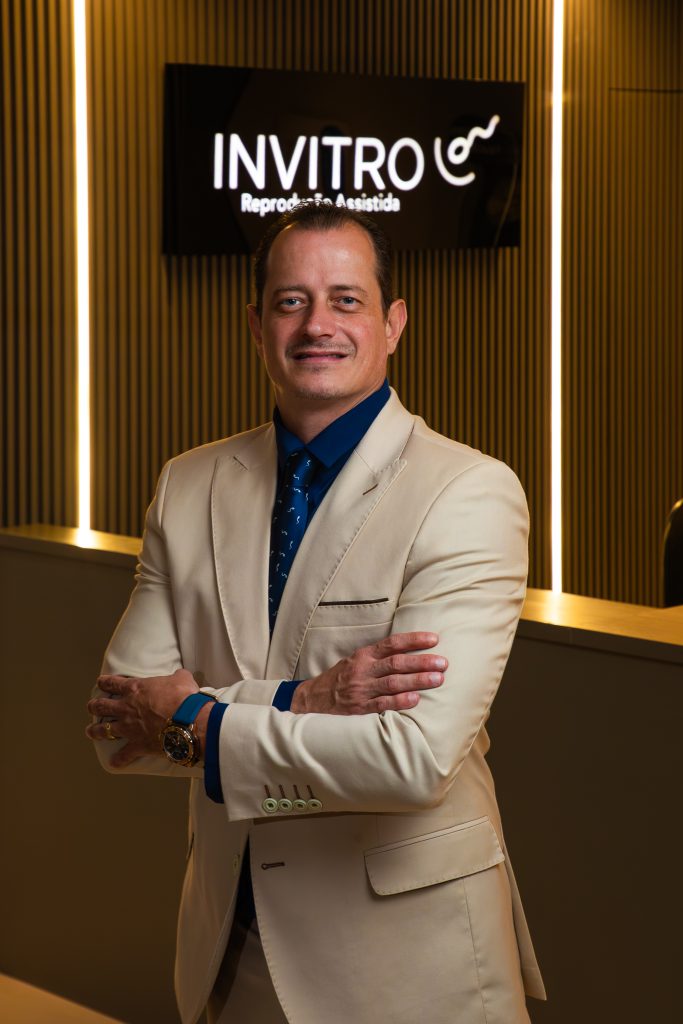 Dr. Mauricio.jpg